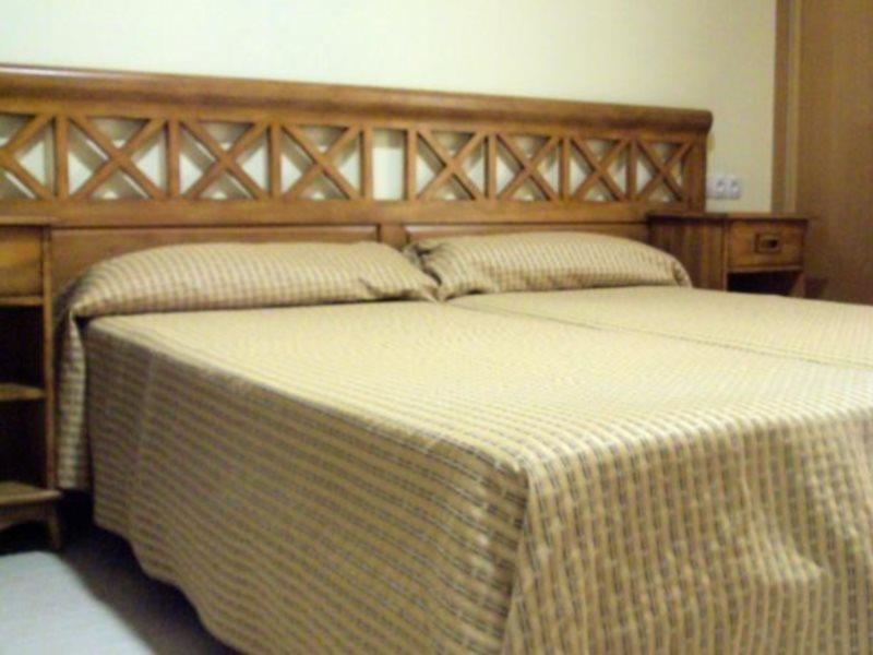 Apartamentos Bahia De San Antonio エクステリア 写真