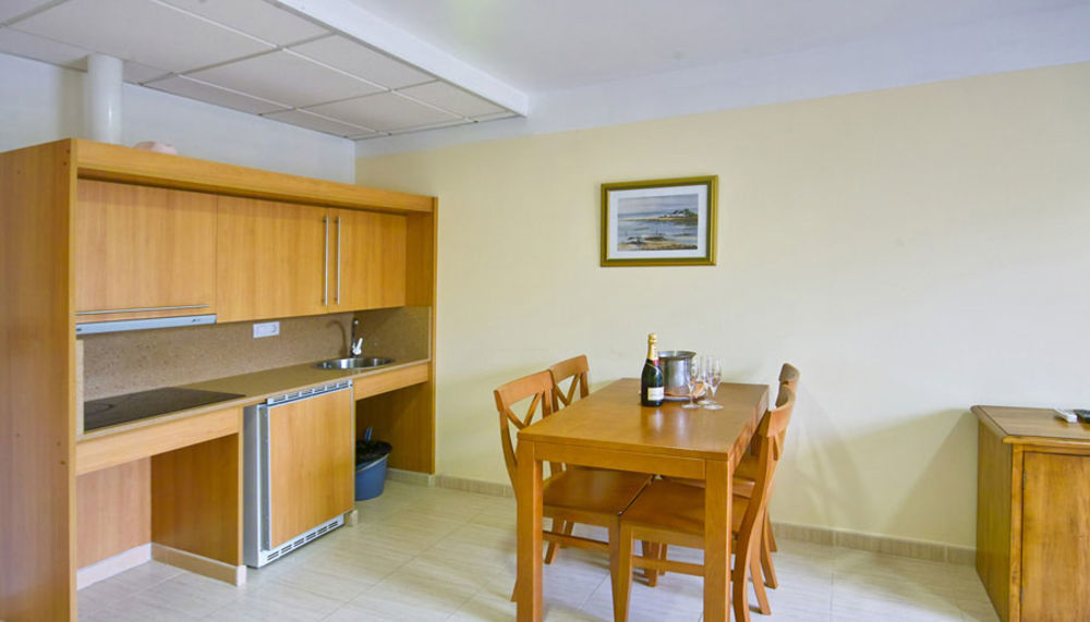 Apartamentos Bahia De San Antonio エクステリア 写真